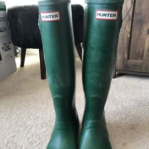 Hunter Rain Boots-Socks Included!